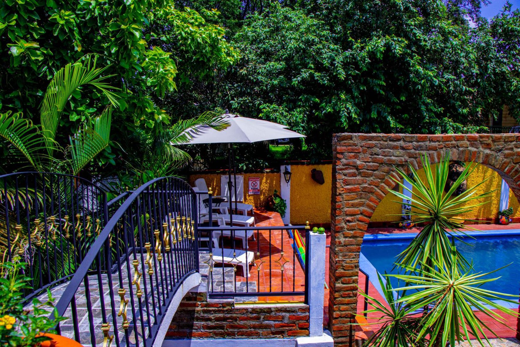Posada Las Margaritas Tlaquepaque Exteriör bild