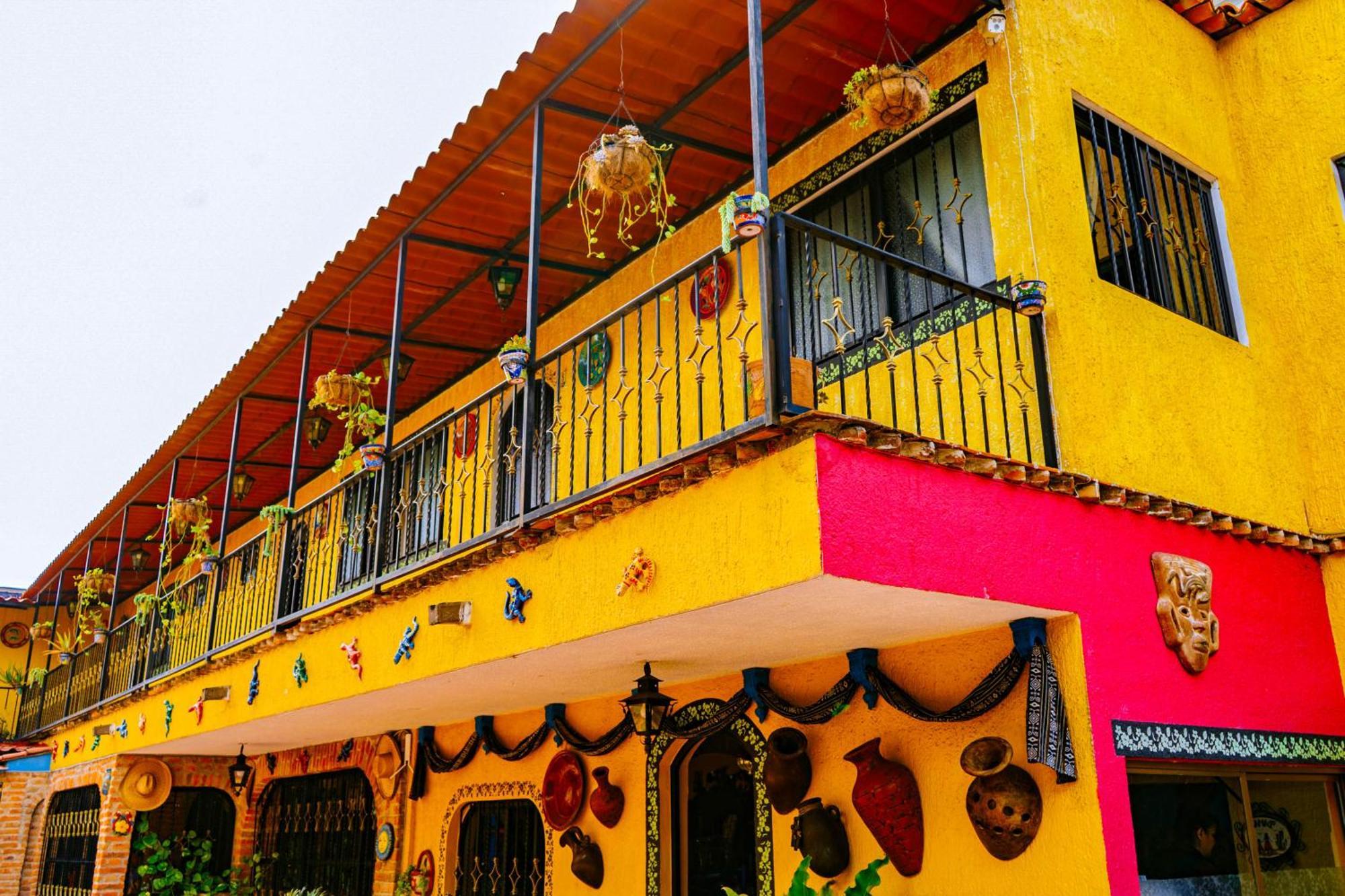 Posada Las Margaritas Tlaquepaque Exteriör bild
